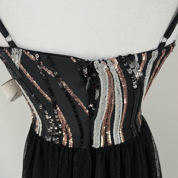 NWT Dress The Population Kady Sequin Block Print Tiered Dress in Black Multi Sml - Picture 9 of 15